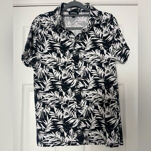 Express Men’s Black and White Leaf Pattern Collared Shirt